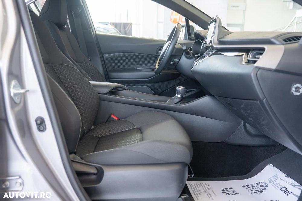 Toyota C-HR Business-Edition - 17