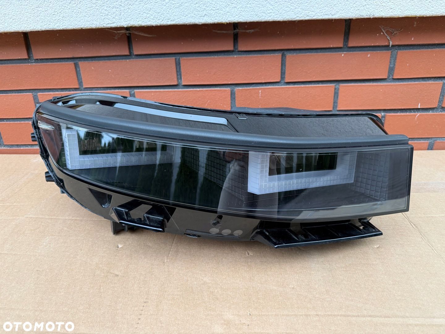 Hyundai IoniQ 5 V 21- lampa full led prawa kompletna ideal zielona wtyczka - 1