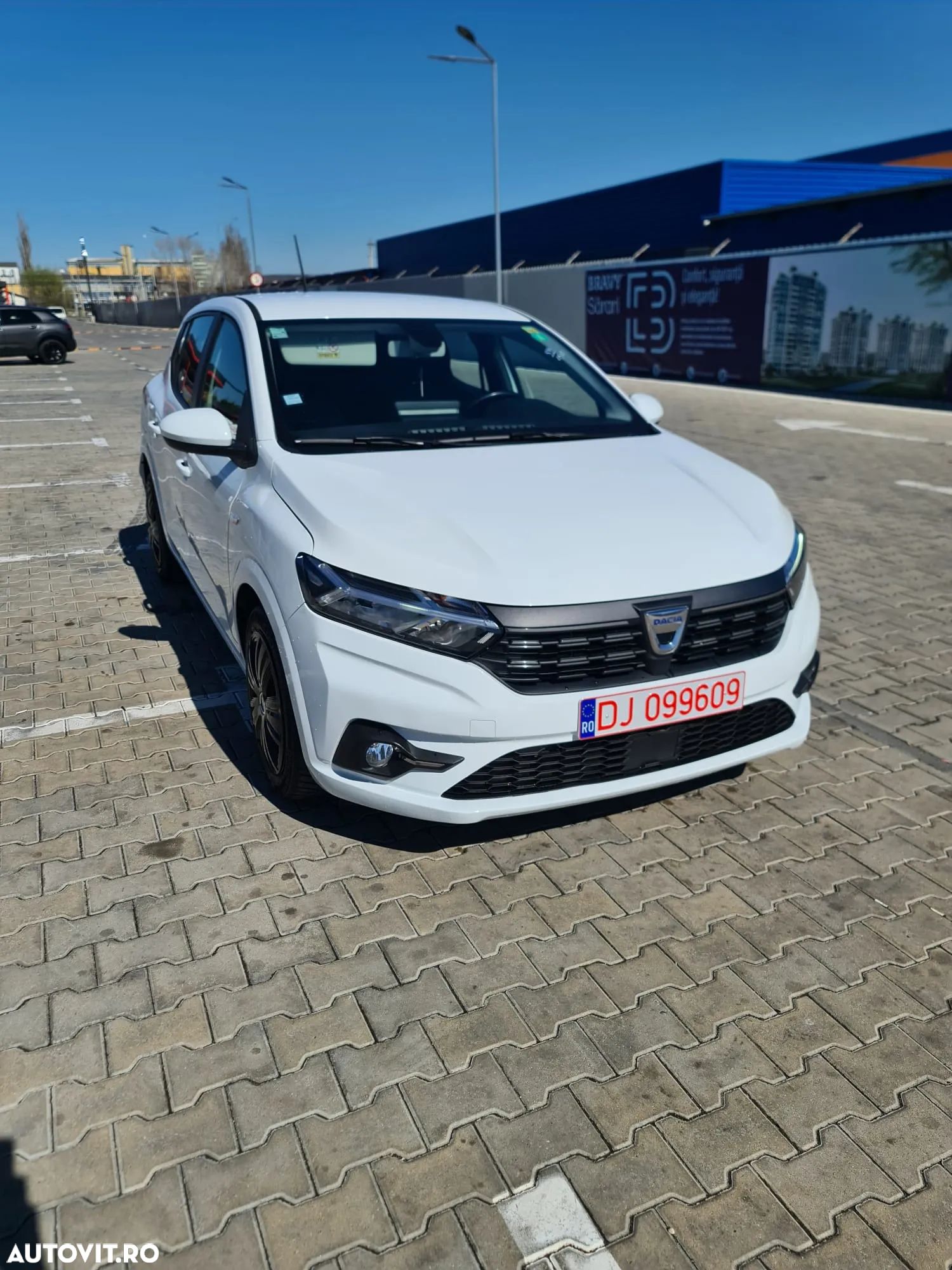 Dacia Sandero SCe 65 Comfort - 1