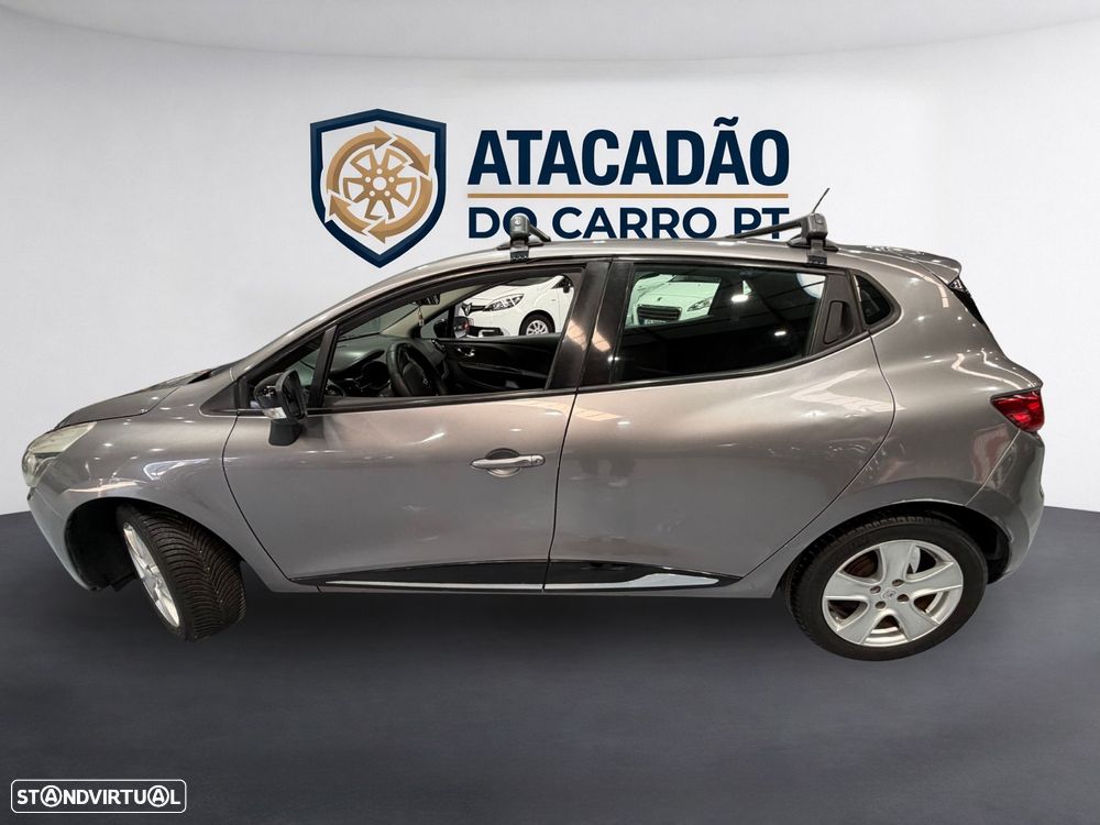 Renault Clio — photo 3