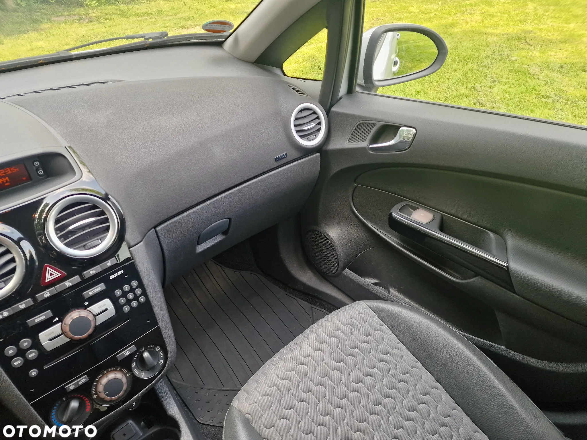 Opel Corsa - 30