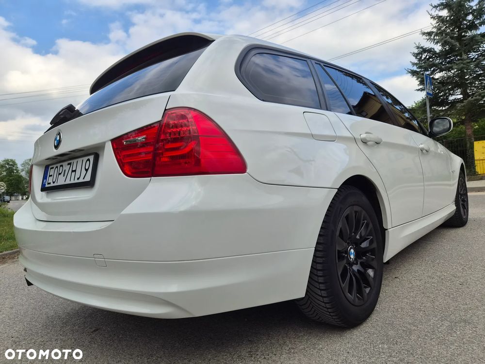 BMW Seria 3 - 16
