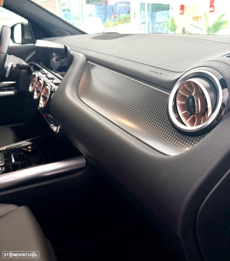 Mercedes-Benz EQA 300 4Matic - 24