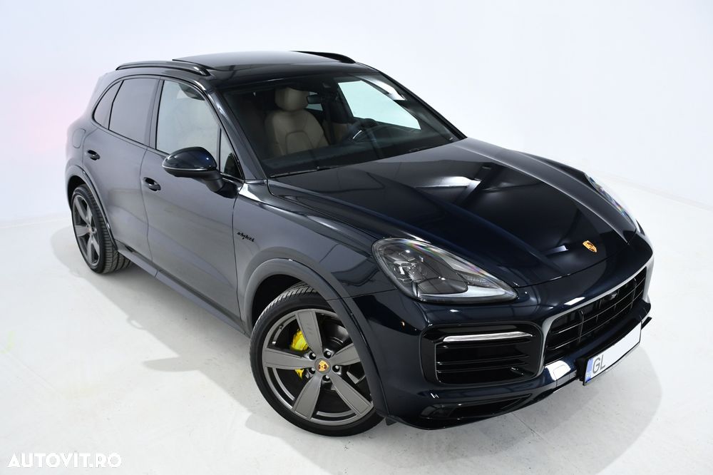 Porsche Cayenne Standard - 2