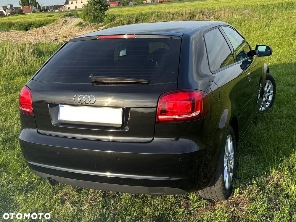 Audi A3 3-drzwiowe 1.6 TDI S line Sportpaket - 9