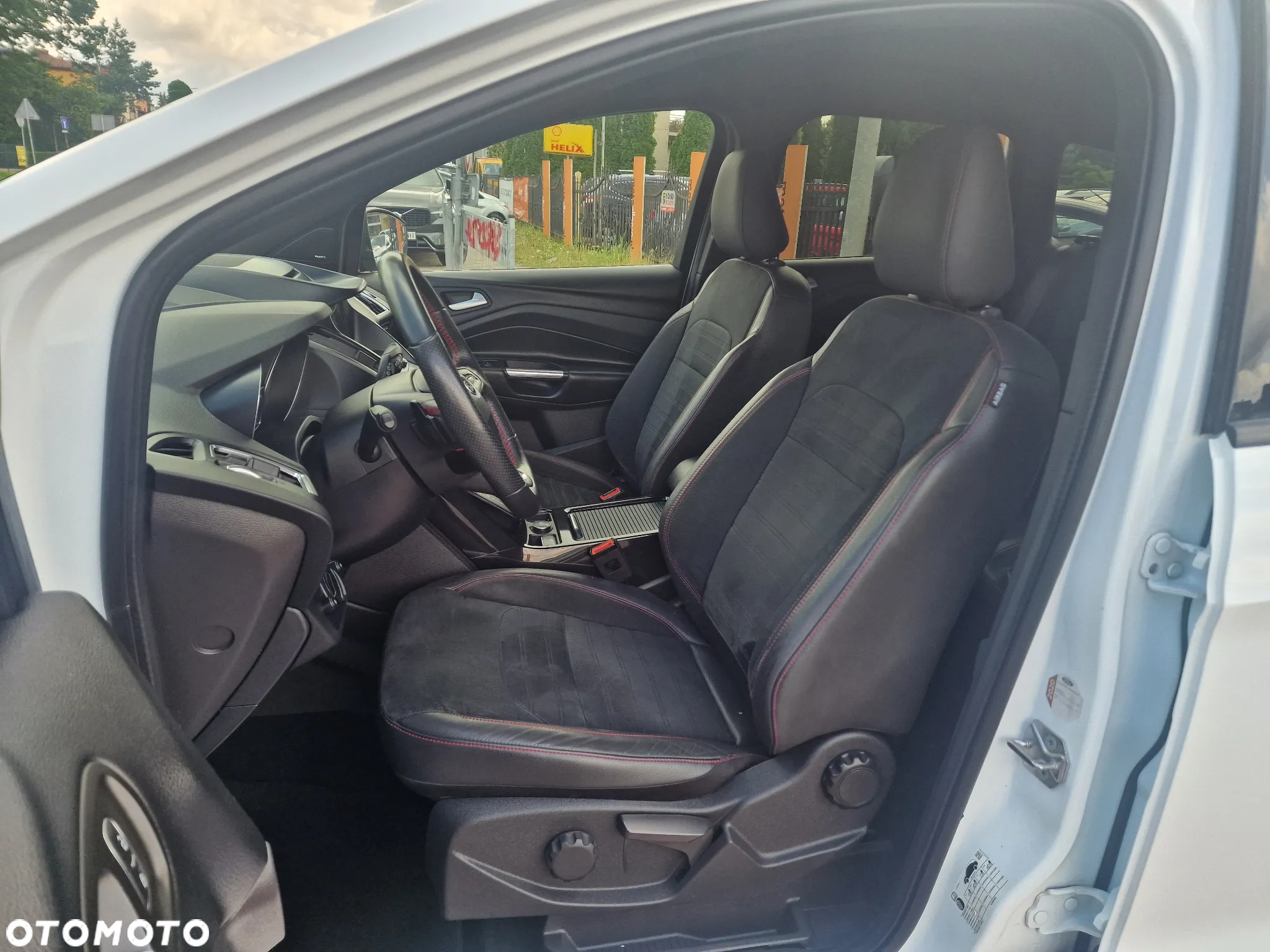 Ford Kuga 1.5 EcoBoost FWD ST-Line ASS GPF - 14