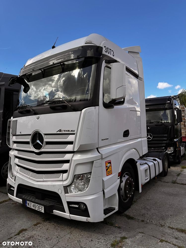 Mercedes-Benz actros - 24