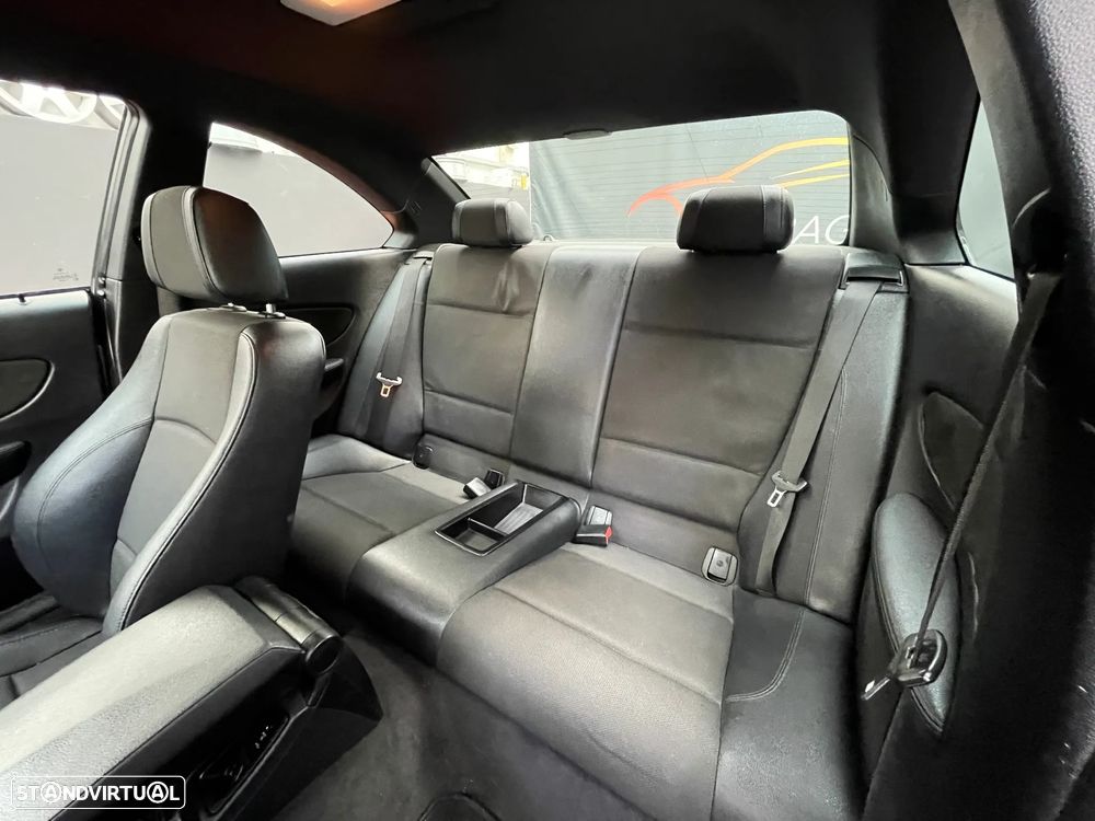 BMW 120 d Coupe Limited Edition Lifestyle c/ M Sport Pack - 6