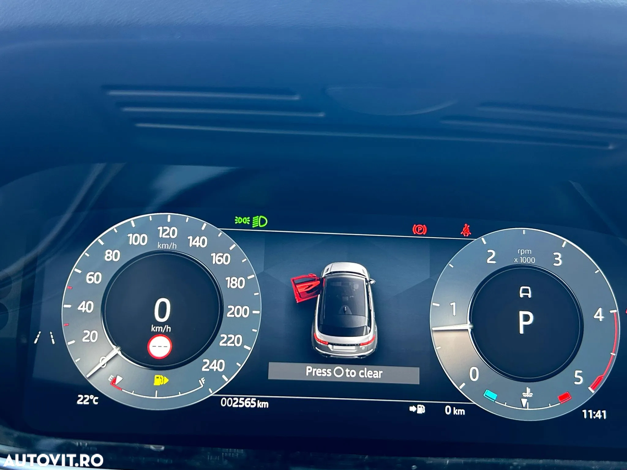 Land Rover Range Rover Evoque 2.0 D165 R-Dynamic MHEV SE - 24