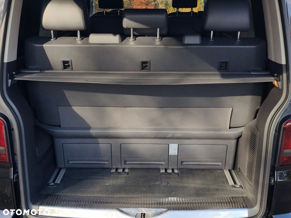 Volkswagen Multivan - 9