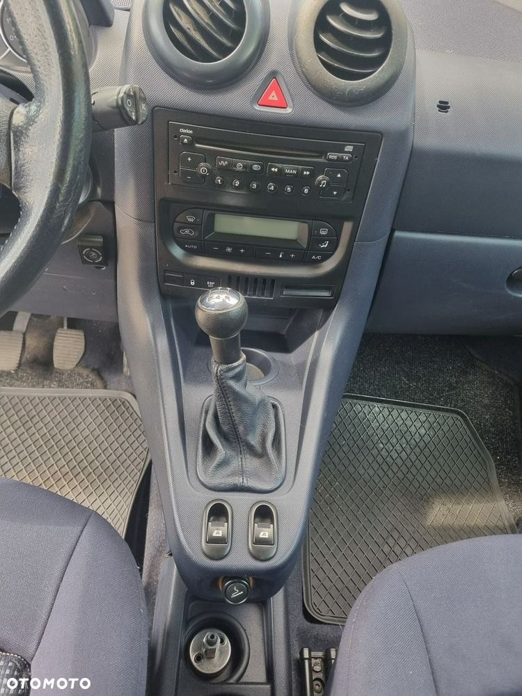 Peugeot 1007 - 16