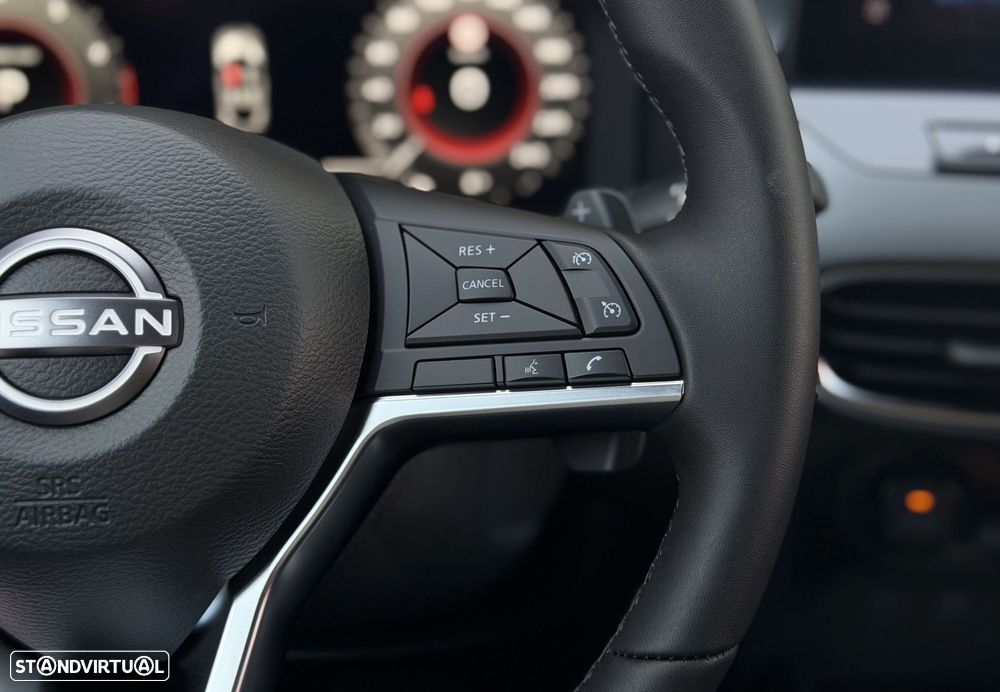 Nissan Juke 1.0 DIG-T N-Connecta DCT - 10