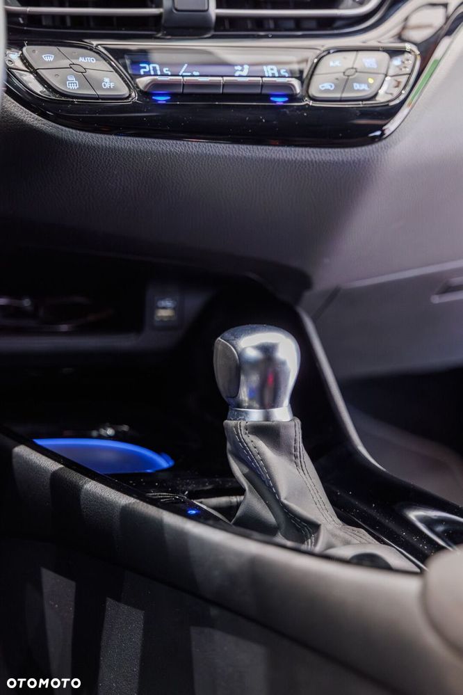 Toyota C-HR 1.8 Hybrid Style - 32