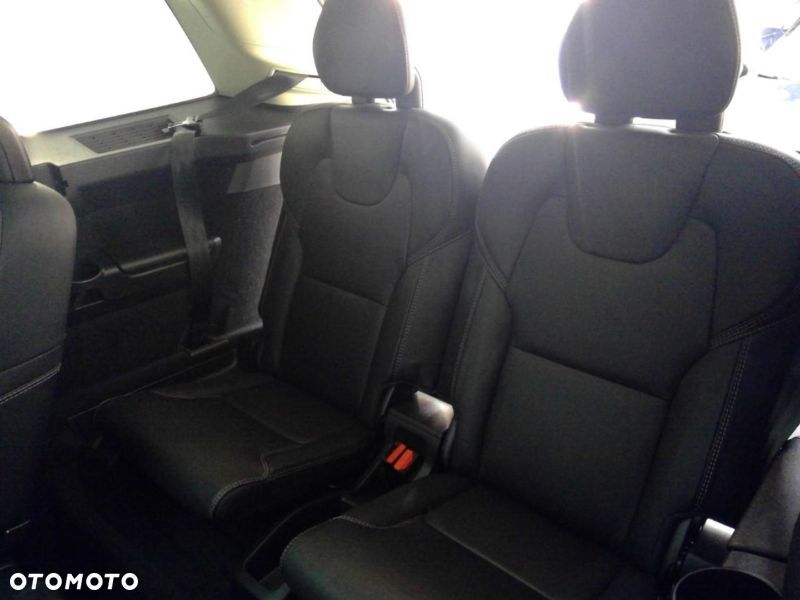 Volvo XC 90 T8 AWD Ultra Black Edition - 11