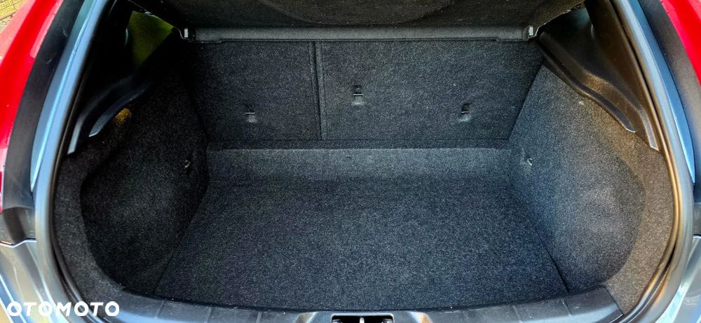 Volvo V40 - 16