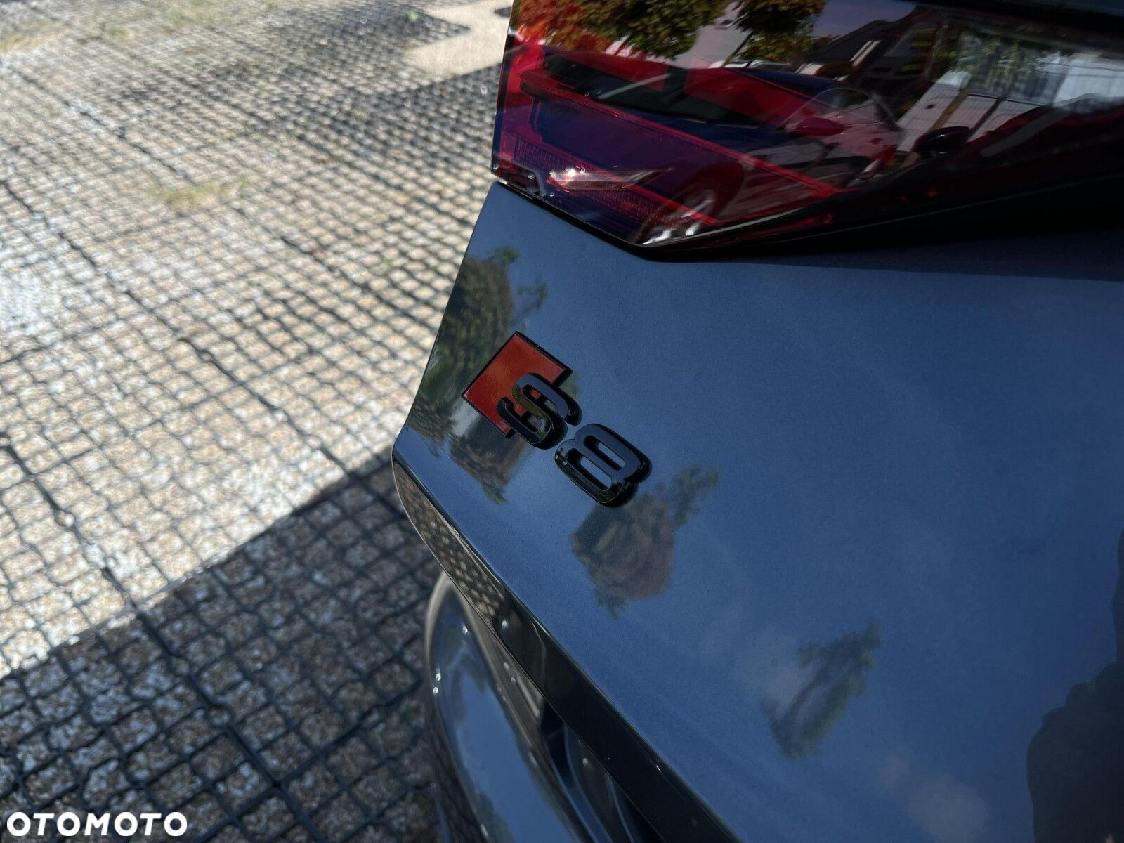 Audi S8 - 11