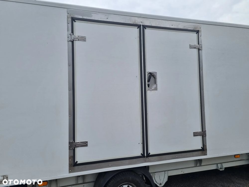 Drzwi do kontenera firany naczepy
