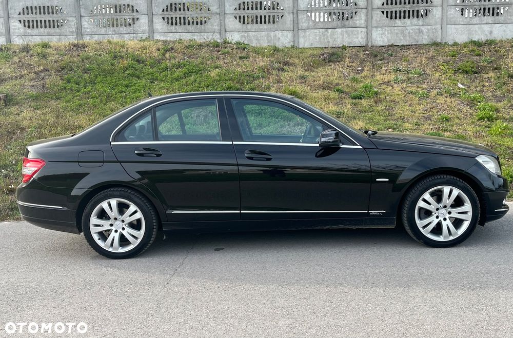 Mercedes-Benz Klasa C 180 Kompressor Avantgarde - 22