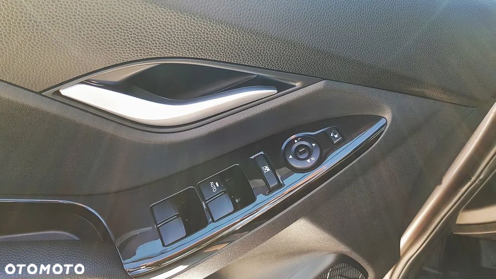Hyundai ix20 1.6 CRDi blue YES Gold - 14
