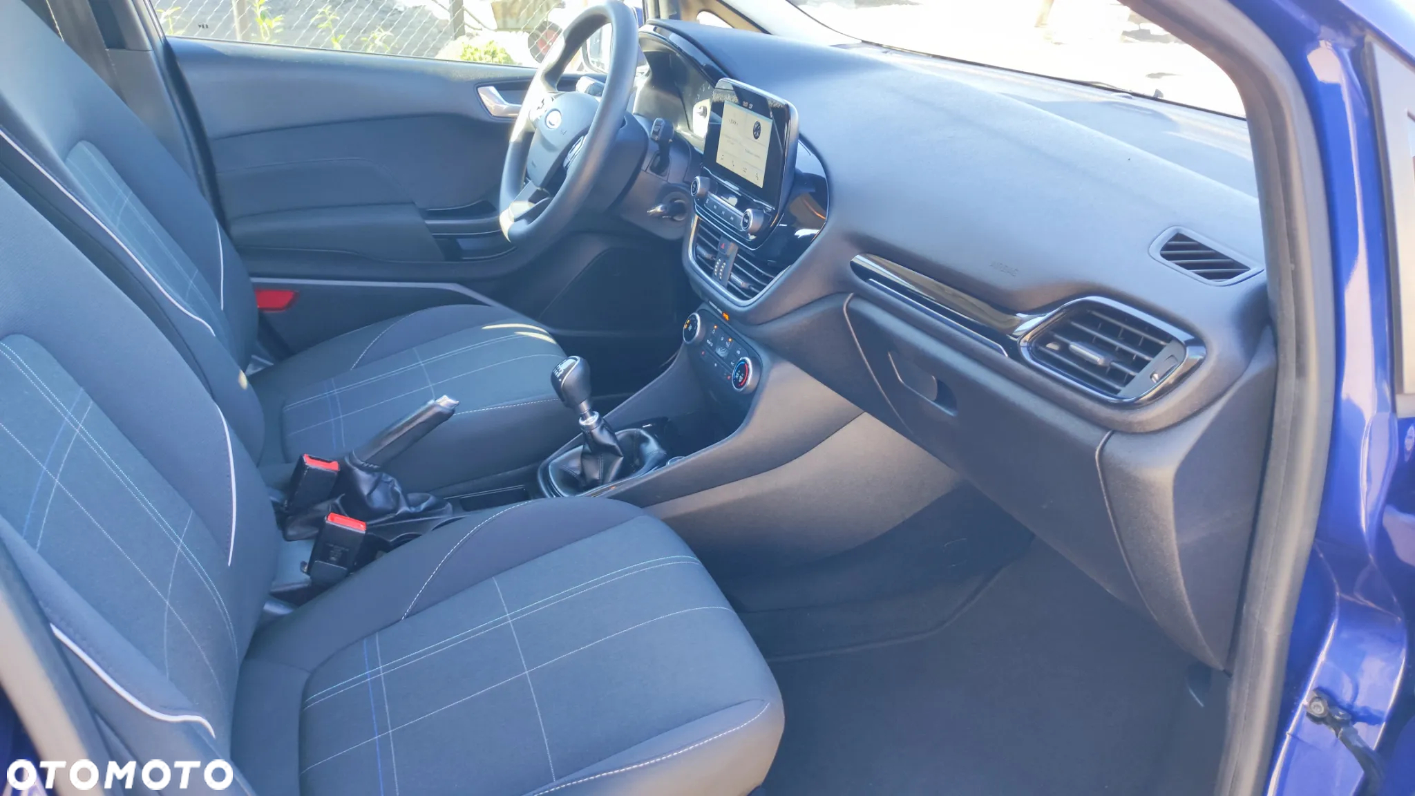 Ford Fiesta 1.0 EcoBoost S&S TITANIUM - 16