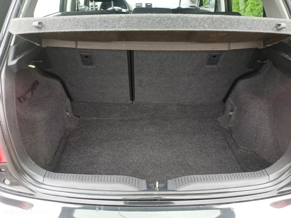 Toyota Auris 1.6 VVT-i Executive - 11