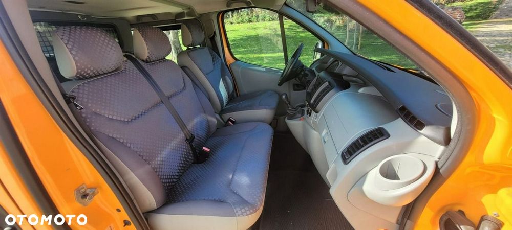Renault Trafic - 22