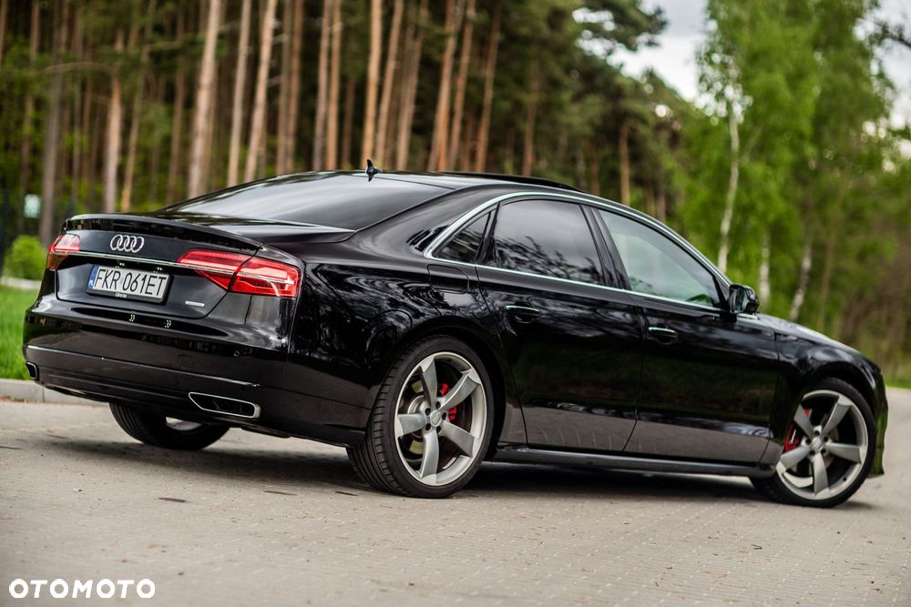 Audi A8 - 6