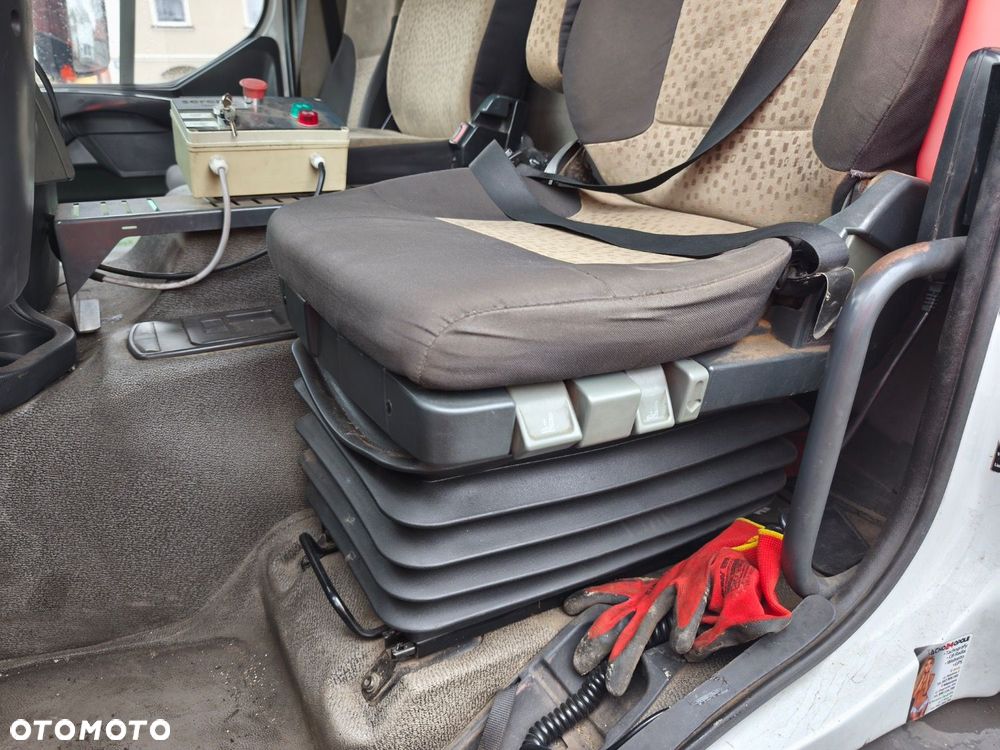 Renault Premium 380 6X2 - 33