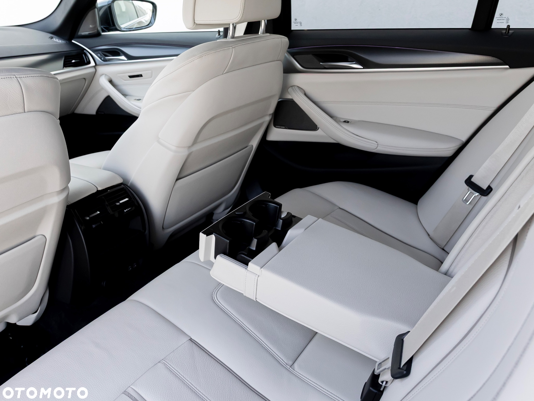 BMW Seria 5 520d xDrive M Sport sport - 35