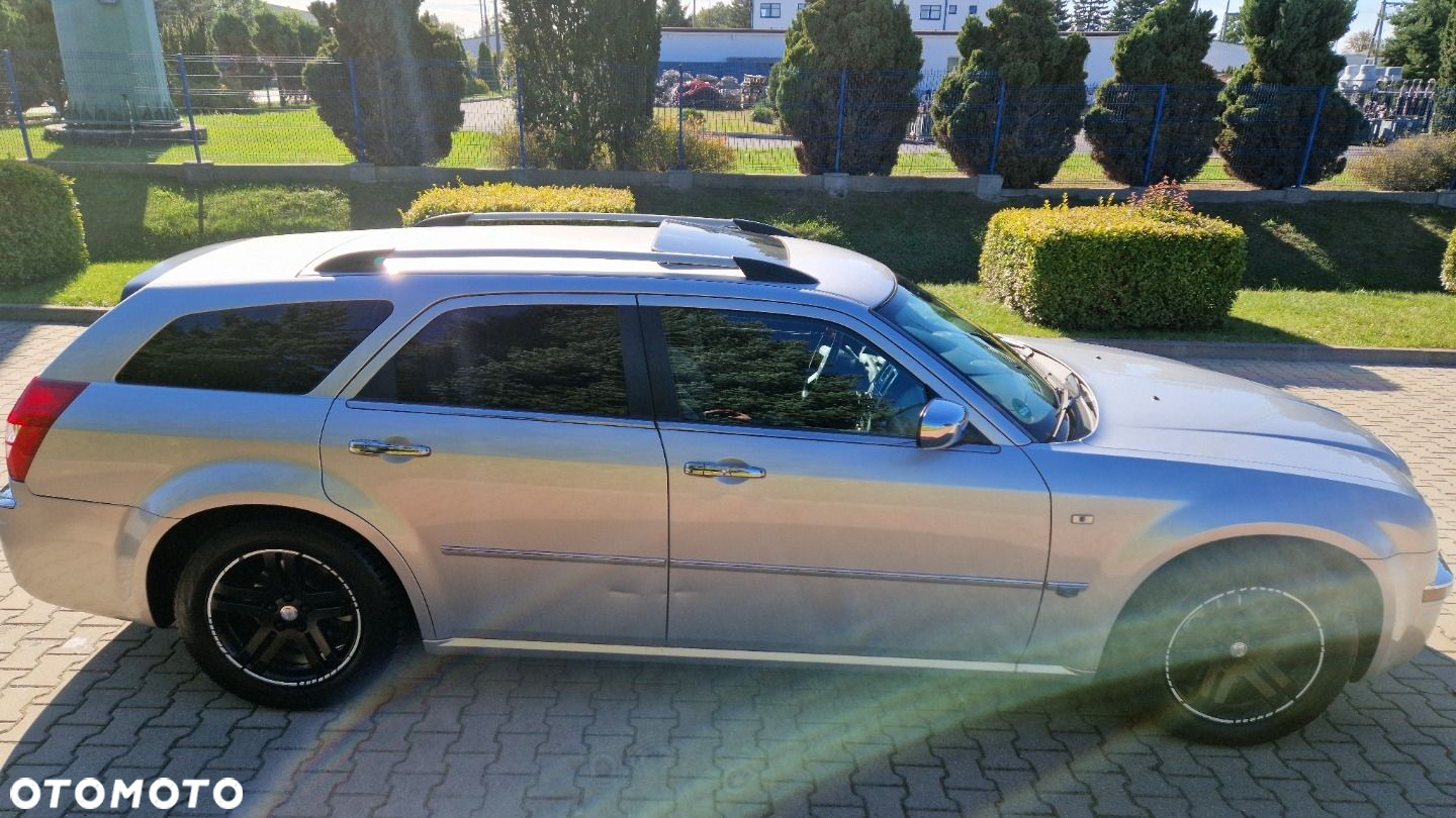 Chrysler 300C - 8
