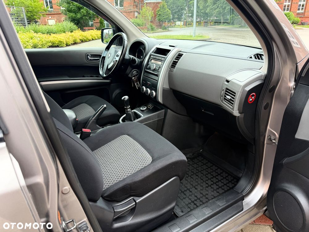 Nissan X-Trail 2.0 dCi XE - 6