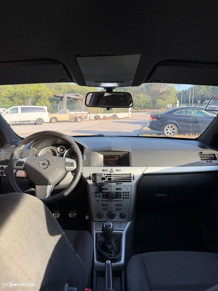 Opel Astra GTC 1.7 CDTi - 10