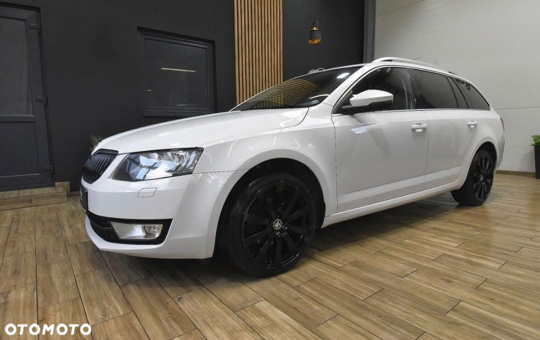 Skoda Octavia 2.0 TDI Ambition DSG - 2