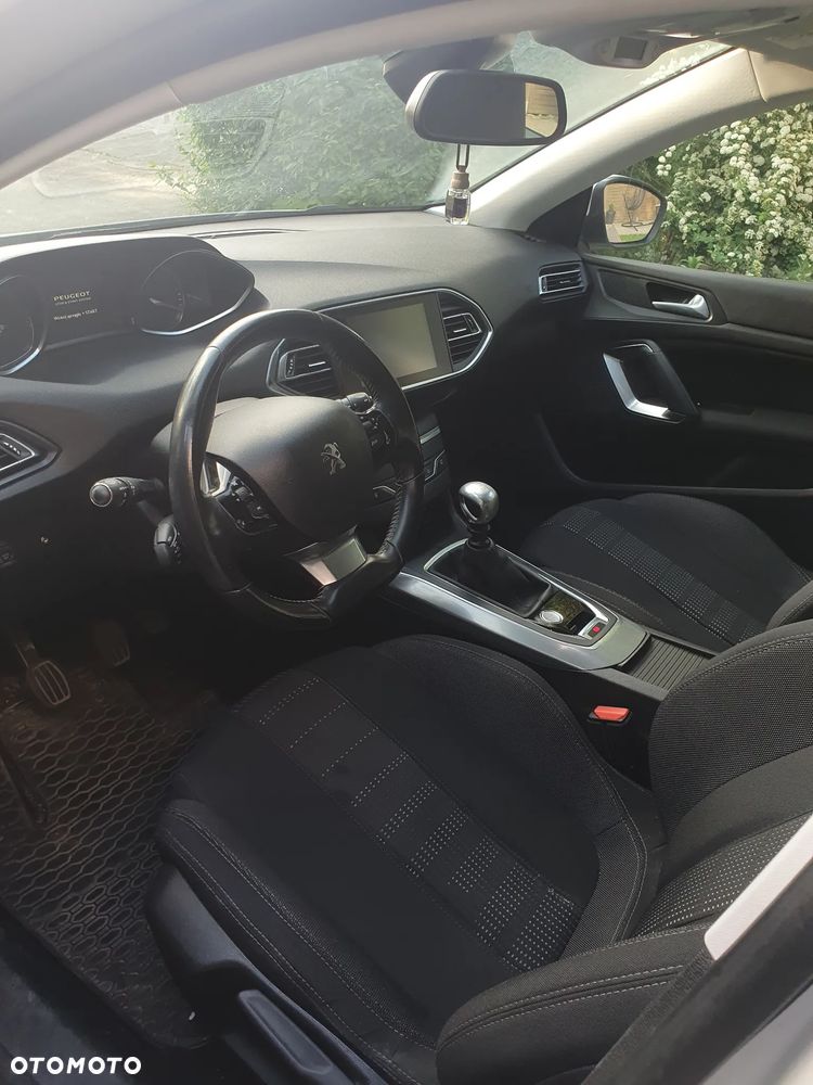 Peugeot 308 2.0 BlueHDi Allure S&S - 5