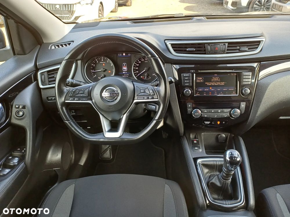 Nissan Qashqai 1.3 DIG-T N-Connecta - 23