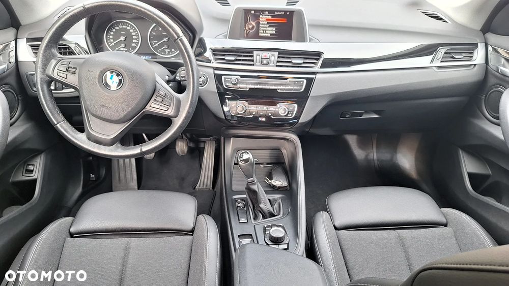 BMW X1 xDrive18d Sport Line - 8