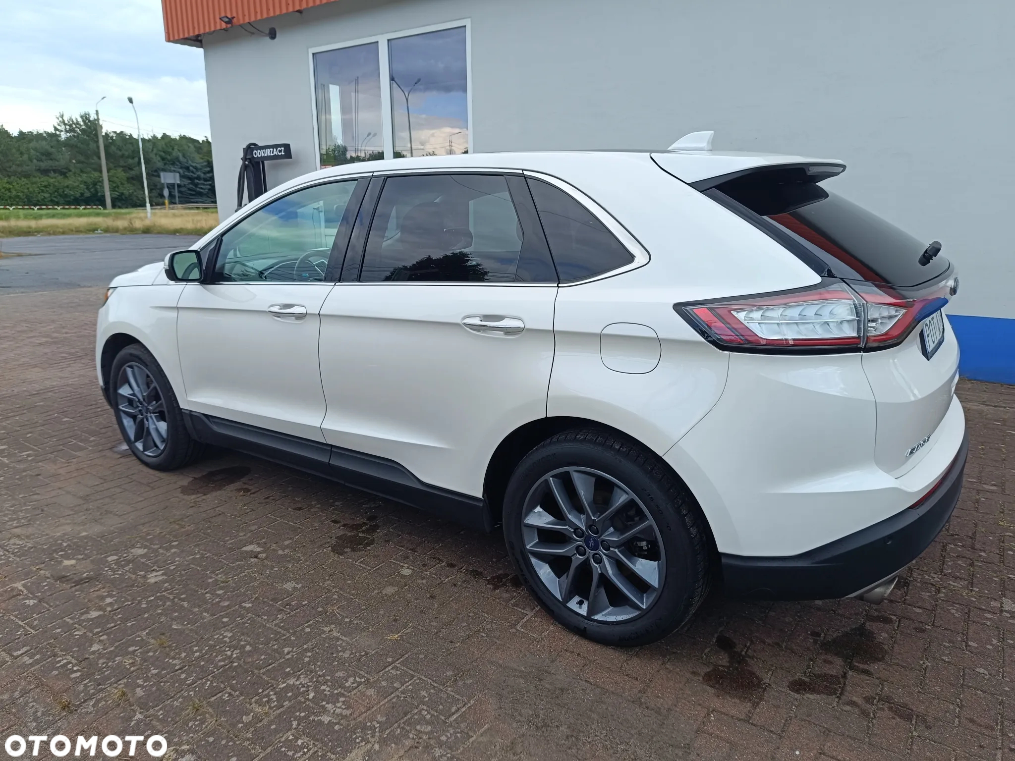 Ford Edge - 13
