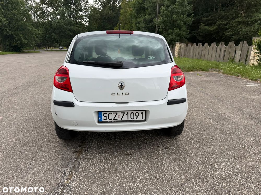 Renault Clio 1.5 dCi Alize - 6