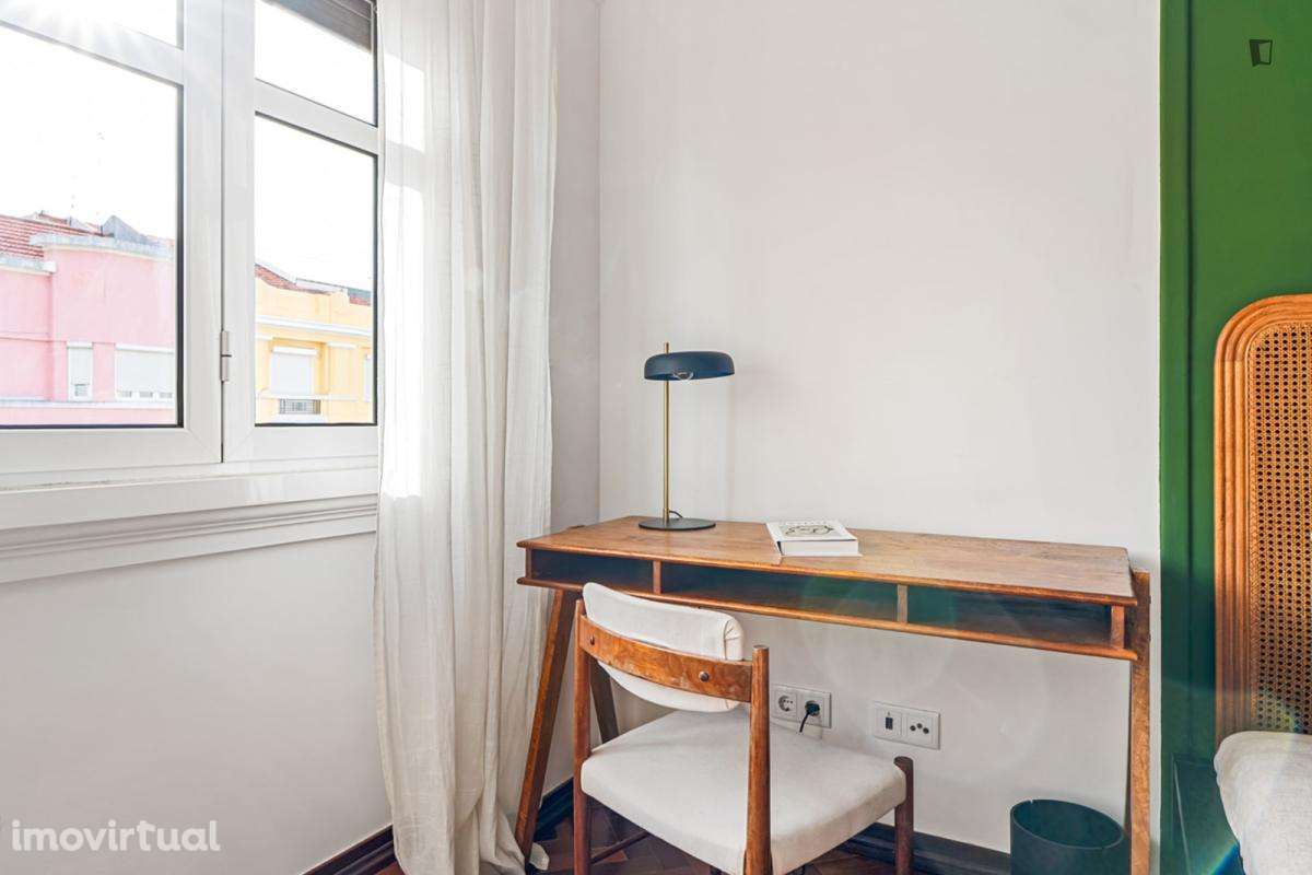 Quarto - localizado em Marquês de Pombal Lisbon - Grande imagem: 5/29