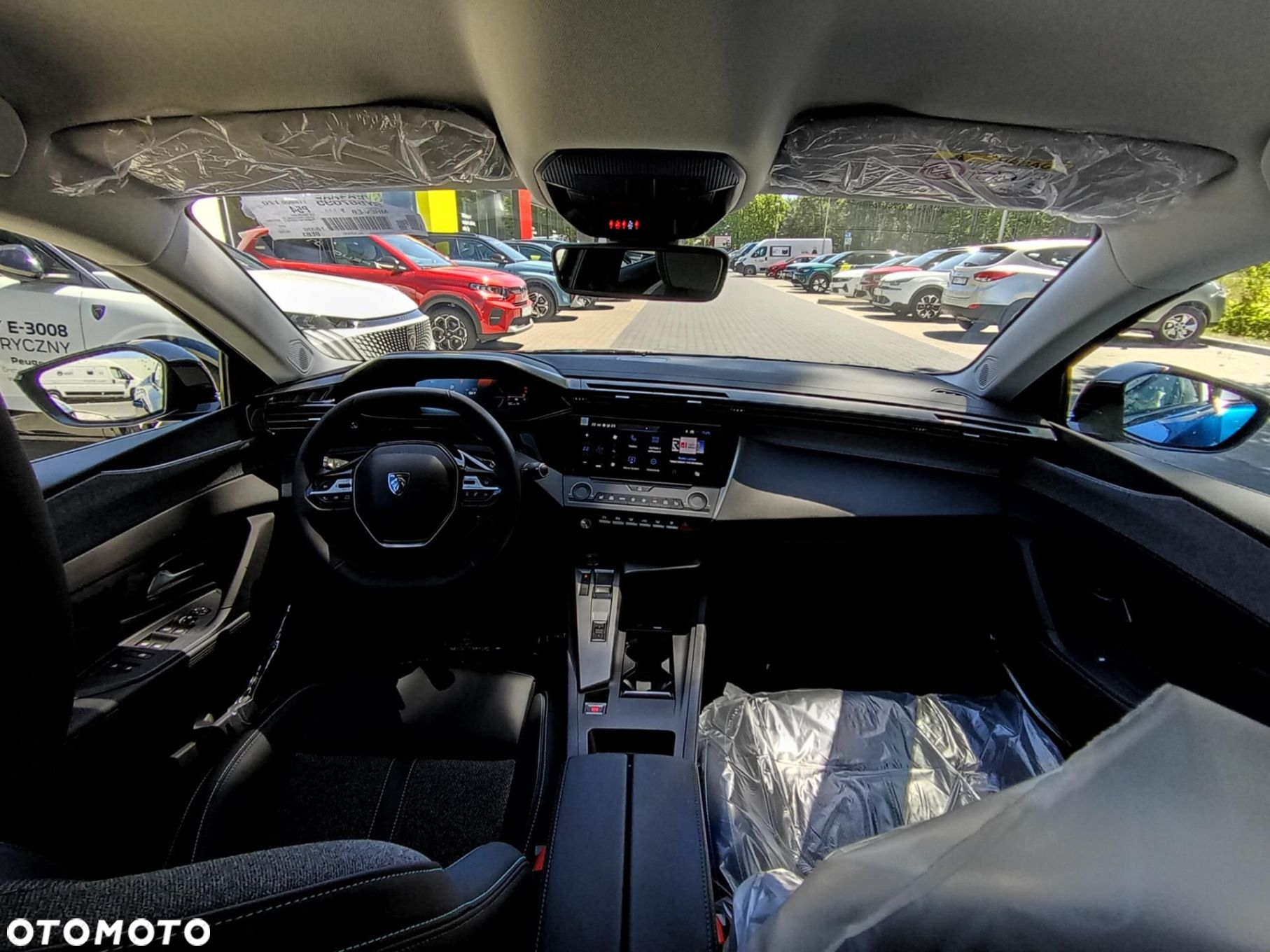 Peugeot 408 - 18