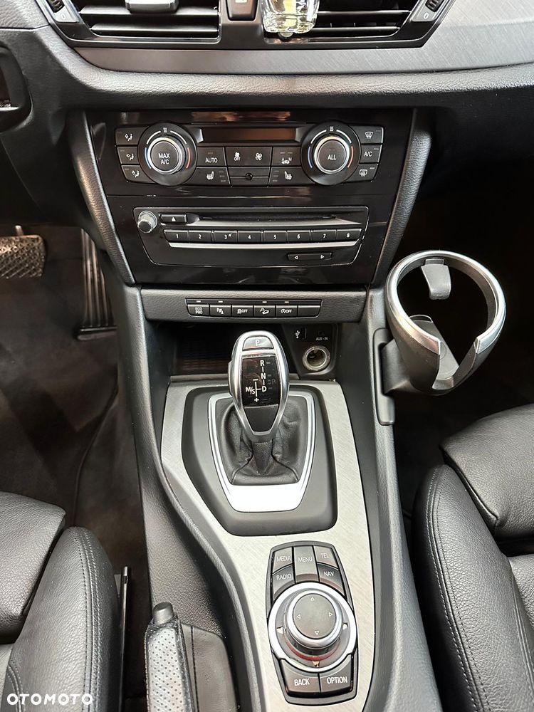 BMW X1 xDrive20d Sport Line - 10