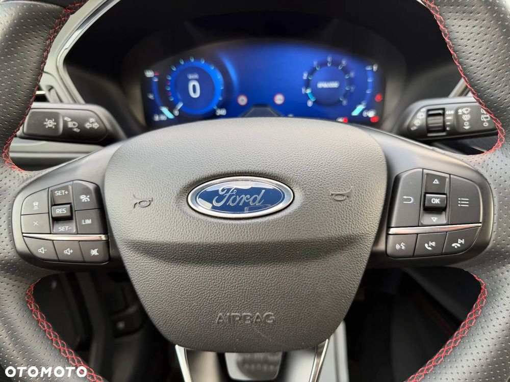 Ford Kuga 1.5 EcoBoost FWD ST-Line - 12