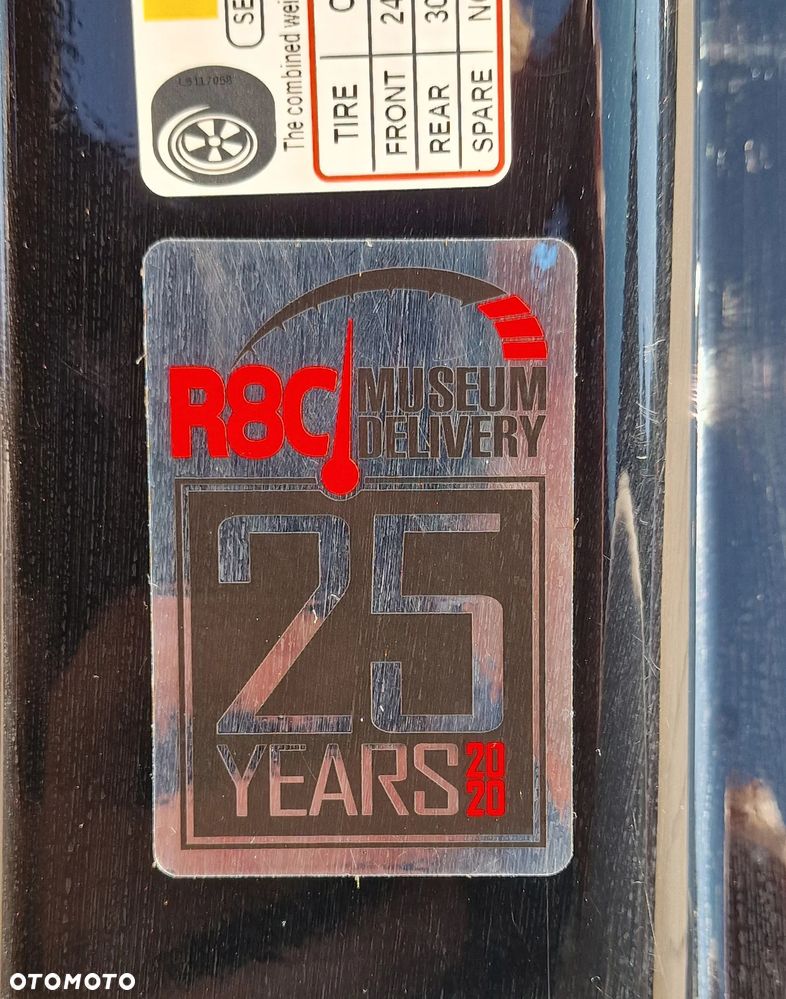 Chevrolet Corvette - 10