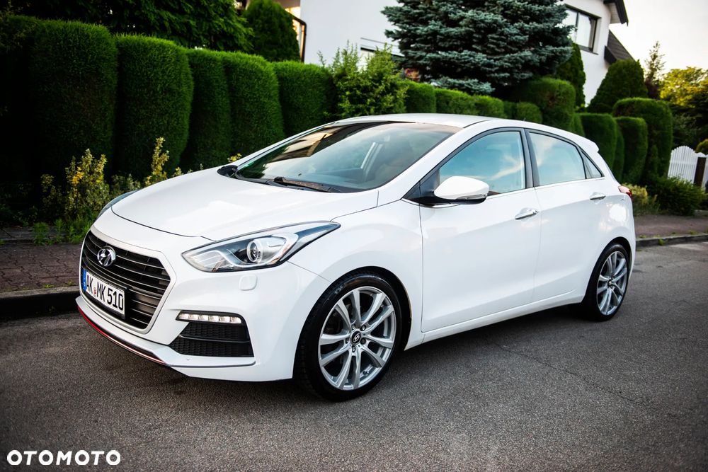 Hyundai i30 1.6 T GDI Turbo - 10