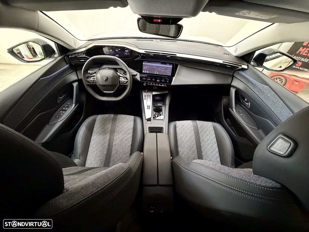 Peugeot 408 - 15