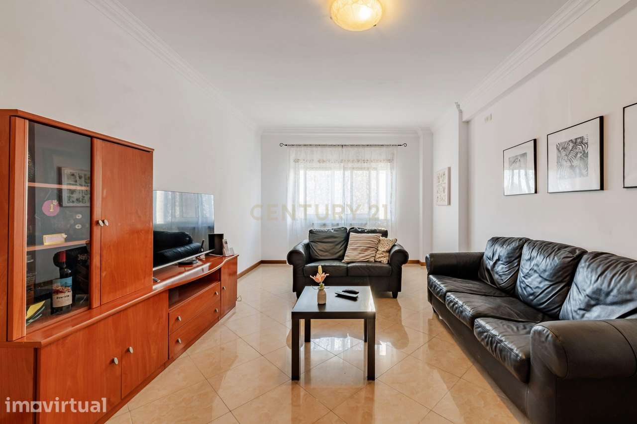 Apartamento T3 em Santa Marta do Pinhal, Corroios - Grande imagem: 5/27