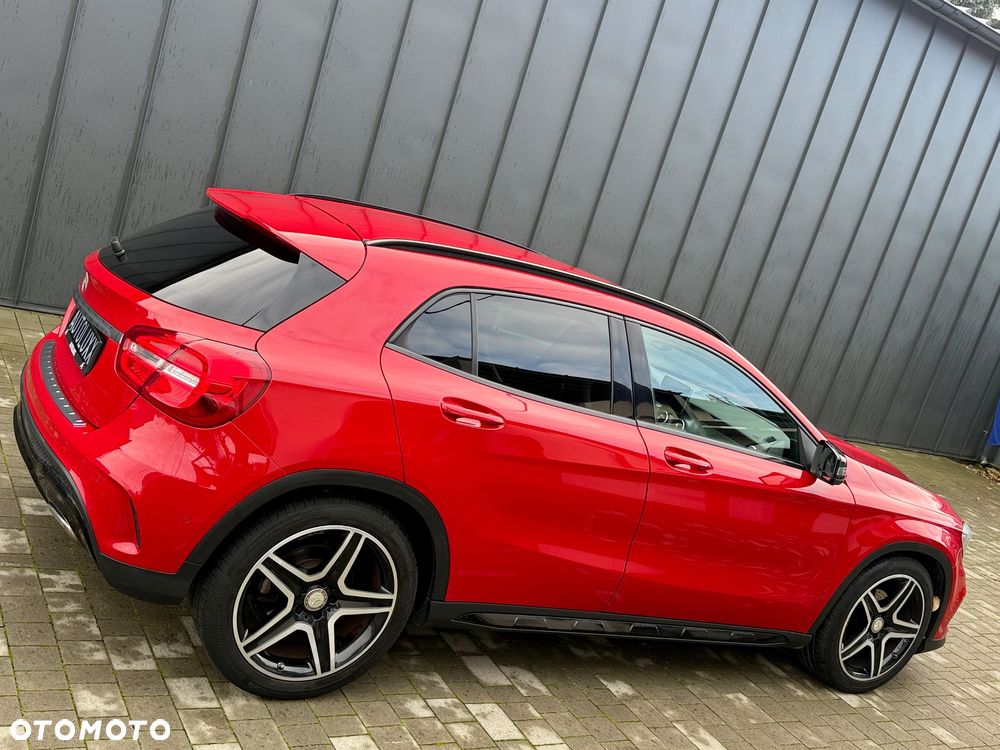 Mercedes-Benz GLA - 31