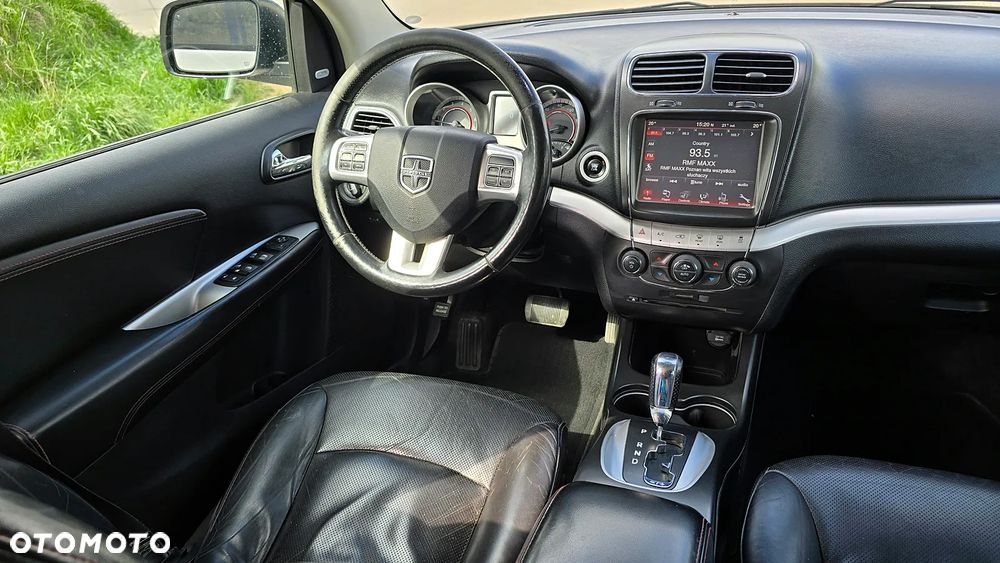 Dodge Journey 2.7 V6 R/T - 19