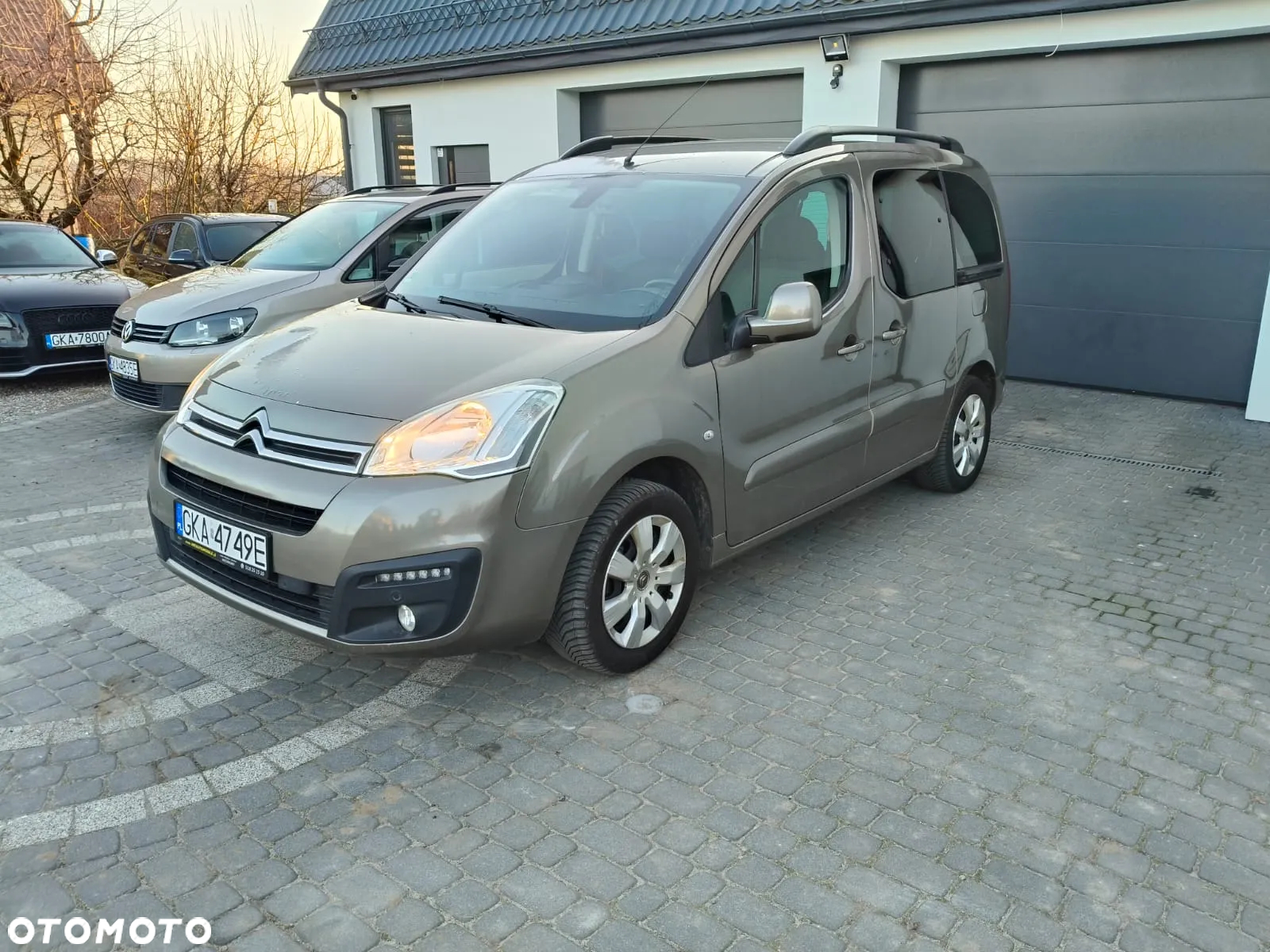Citroën Berlingo Multispace BlueHDi 120 S&S SHINE - 2