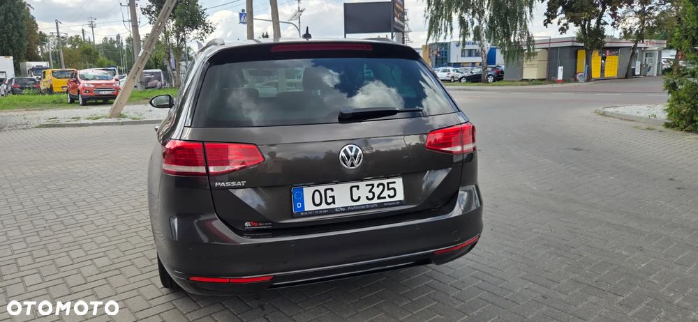 Volkswagen Passat Variant 2.0 TDI BMT Highline - 11